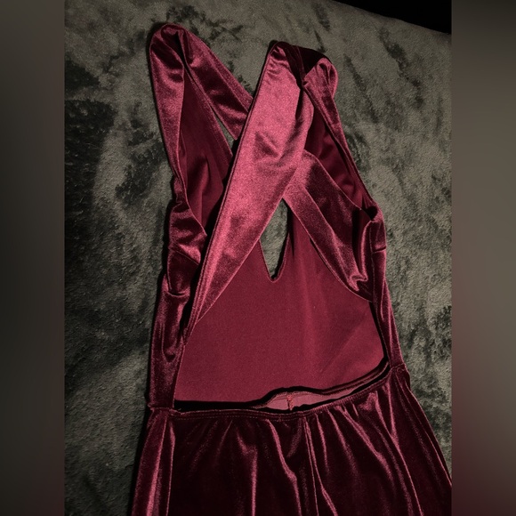 WINE VELVET CRISS CROSS BACK JUMPSUIT. Insanely comfortable while fashionable! - Picture 10 of 11